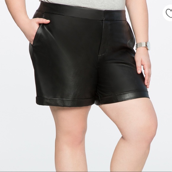 Eloquii Pants - ❎HOLD❎ NWT ELOQUII SZ 20 BLACK FAUX LEATHER SHORTS